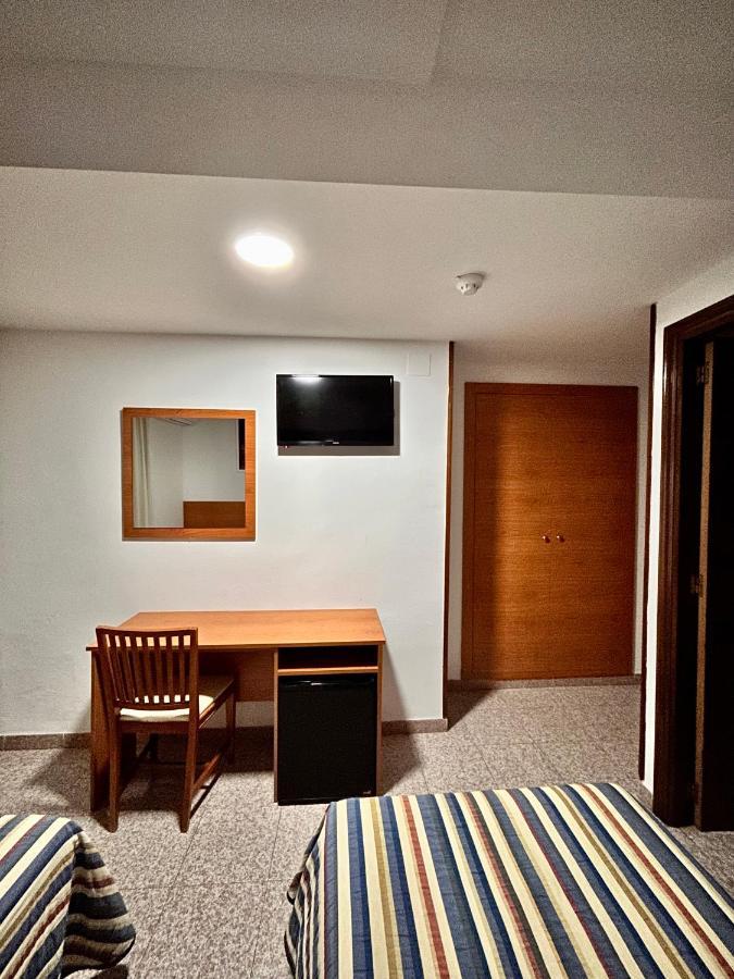 Pension La Orozca Бенидорм Экстерьер фото