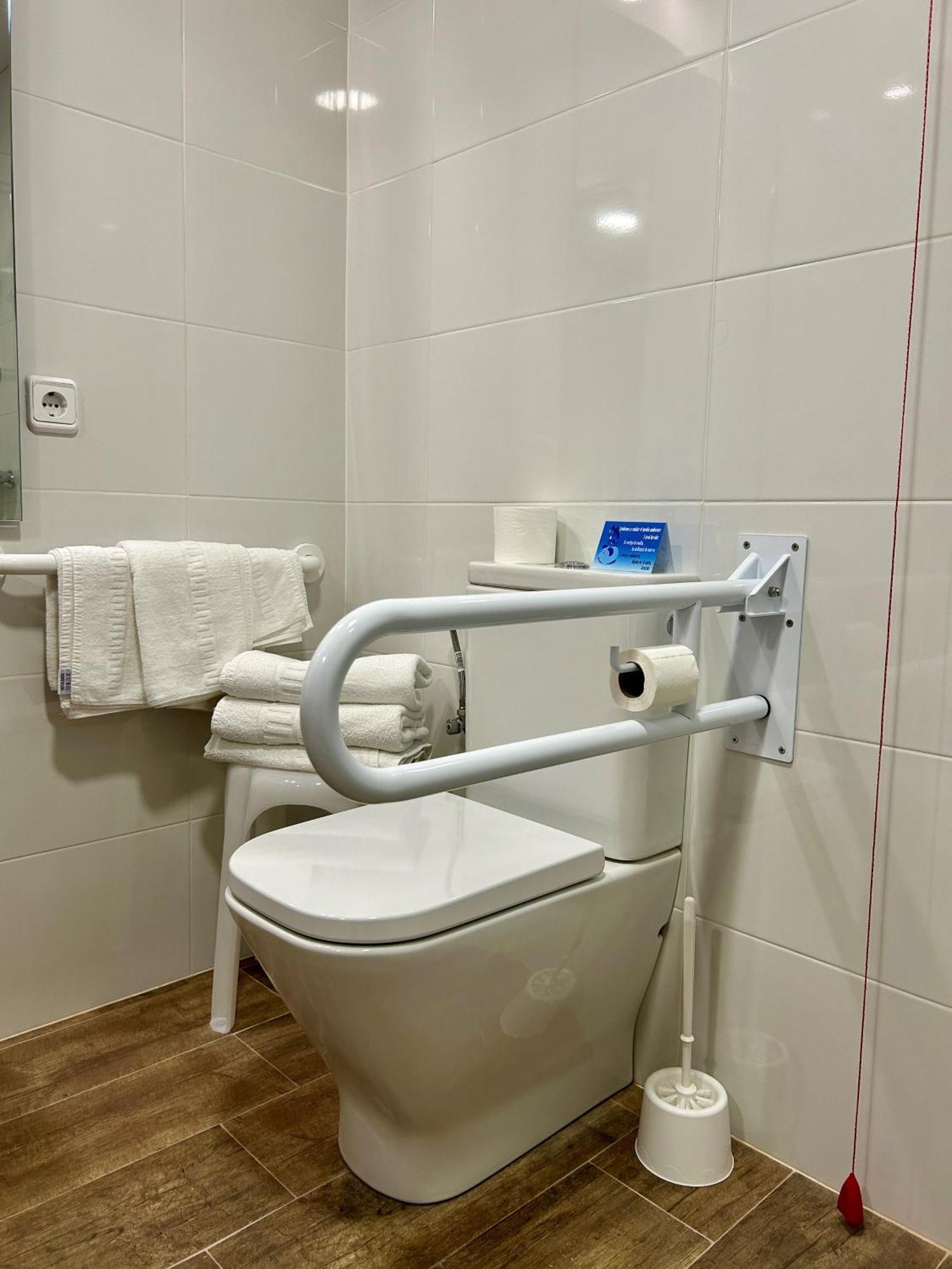 Pension La Orozca Бенидорм Экстерьер фото