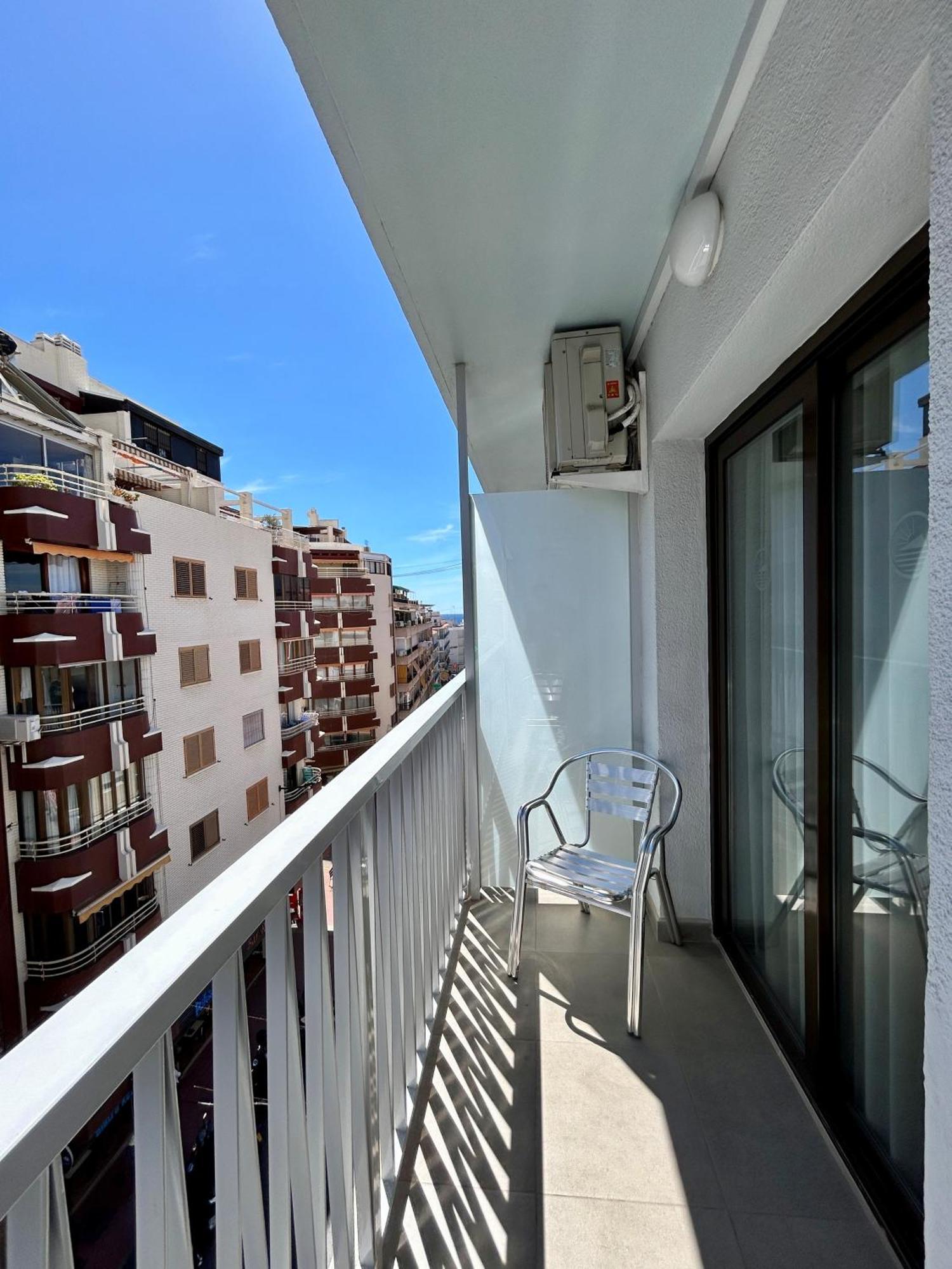 Pension La Orozca Бенидорм Экстерьер фото