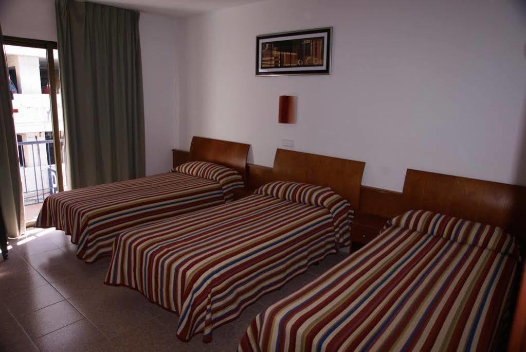 Pension La Orozca Бенидорм Экстерьер фото