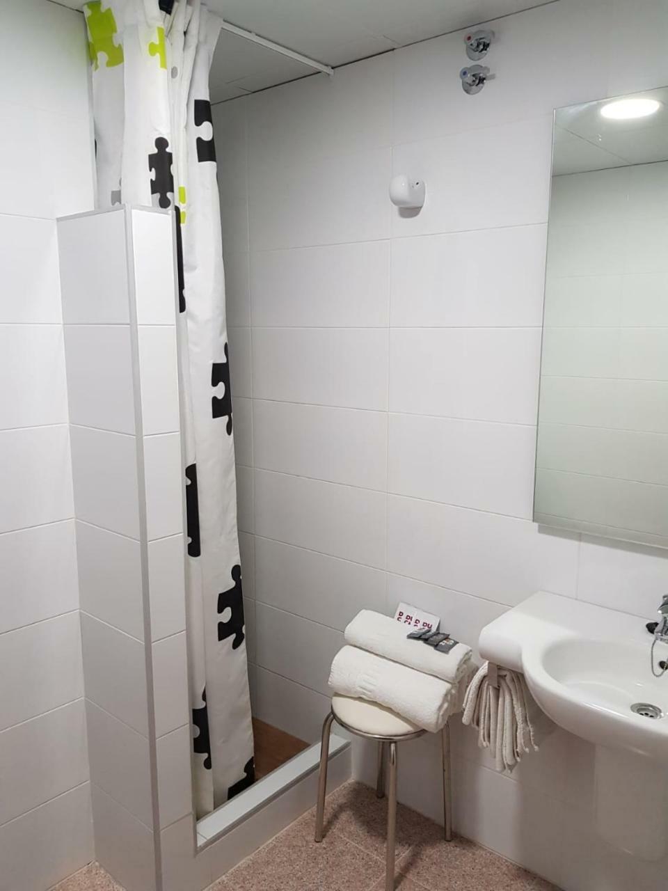 Pension La Orozca Бенидорм Экстерьер фото
